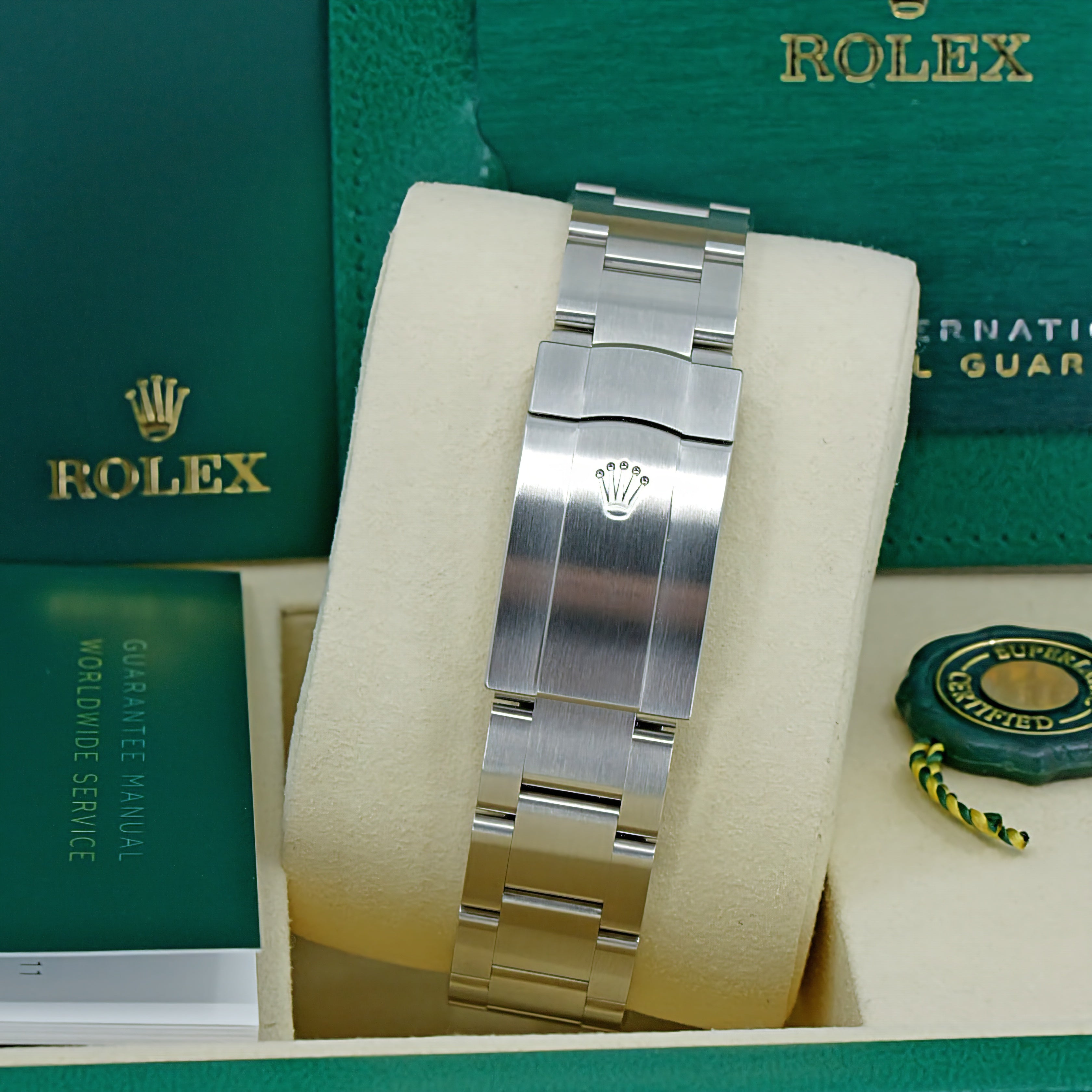 ROLEX OYSTER PERPETUAL 41 134300 “BEIGE” – 2026 – NUOVO – FULL SET