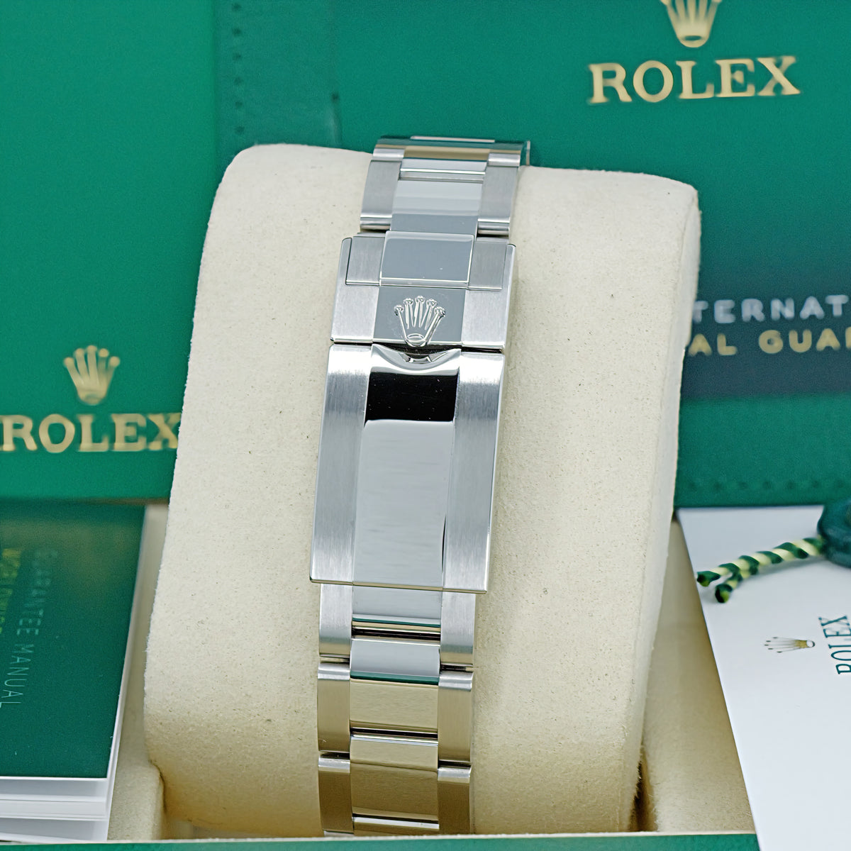 ROLEX COSMOGRAPH DAYTONA 126500LN – 2026 – NUOVO – FULL SET