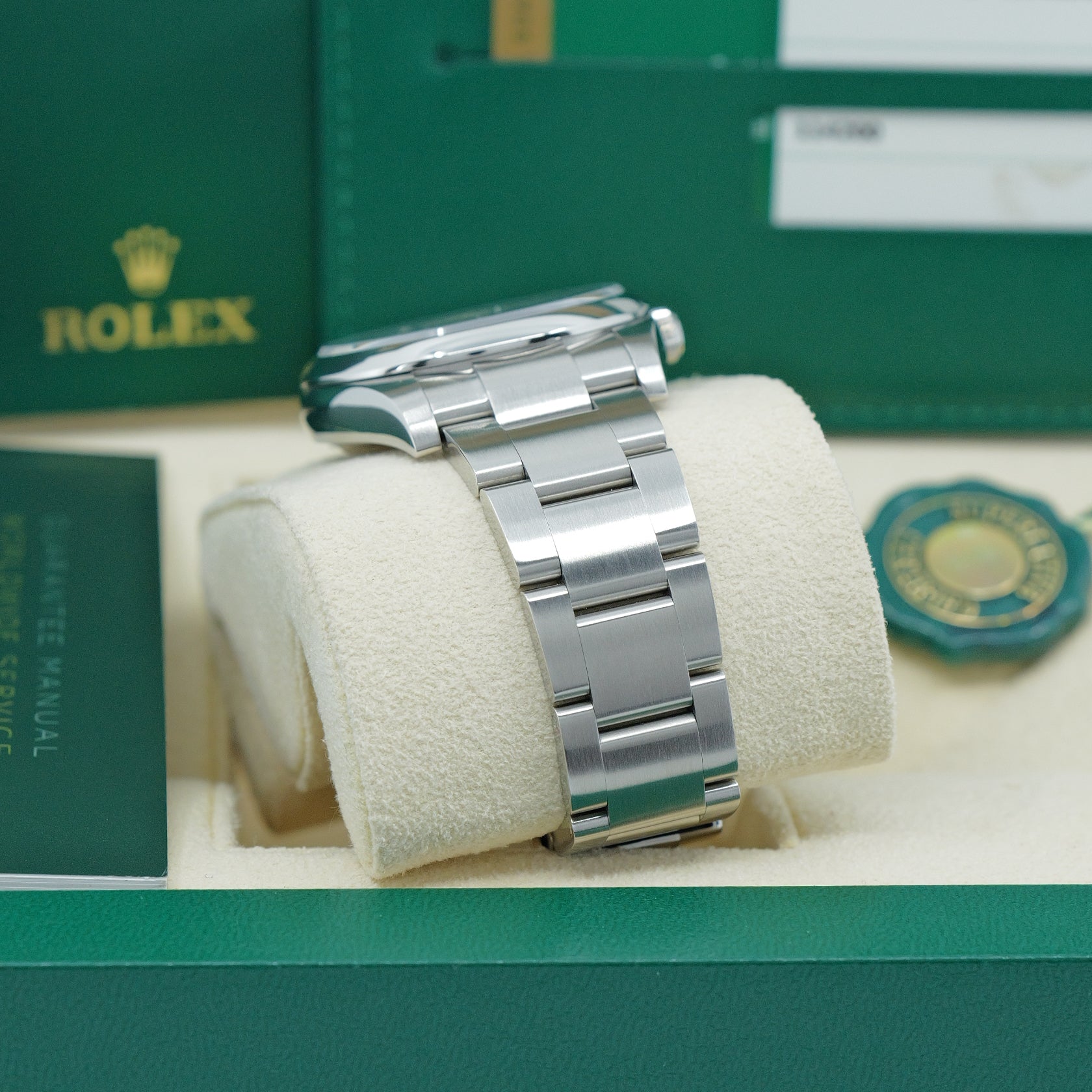 Rolex Oyster Perpetual 114200 "Grape"