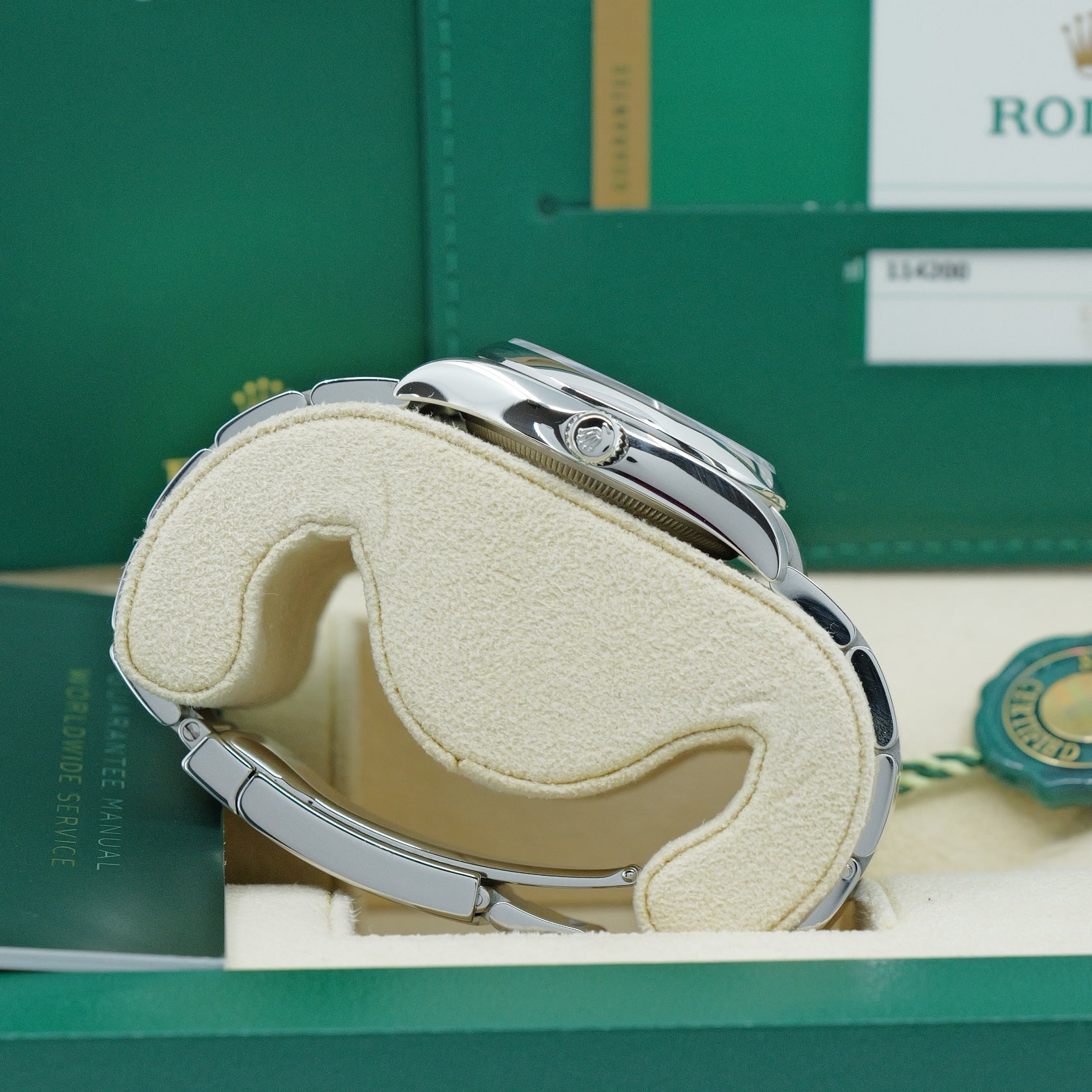 Rolex Oyster Perpetual 114200 "Grape"