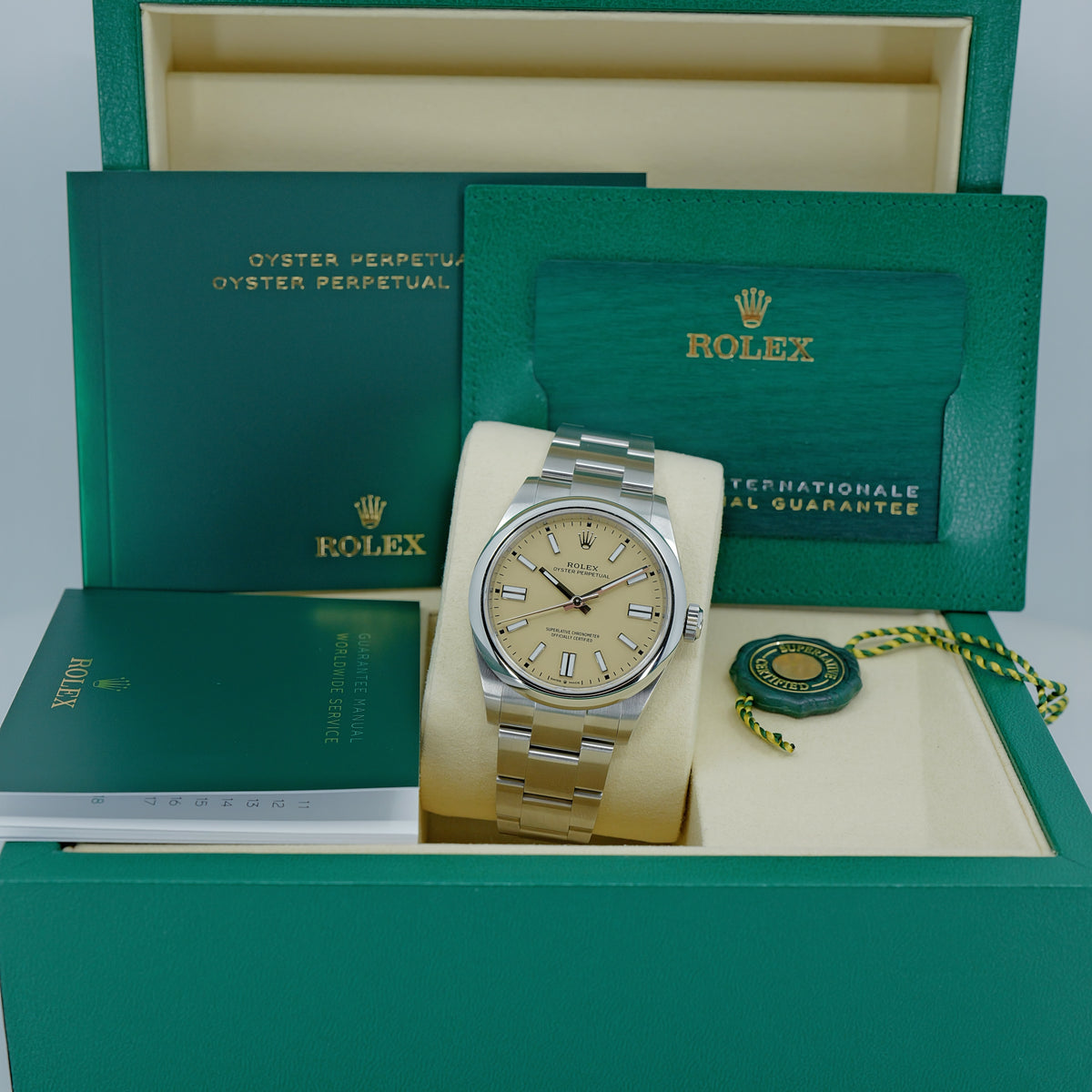 ROLEX OYSTER PERPETUAL 41 134300 “BEIGE” – 2026 – NUOVO – FULL SET