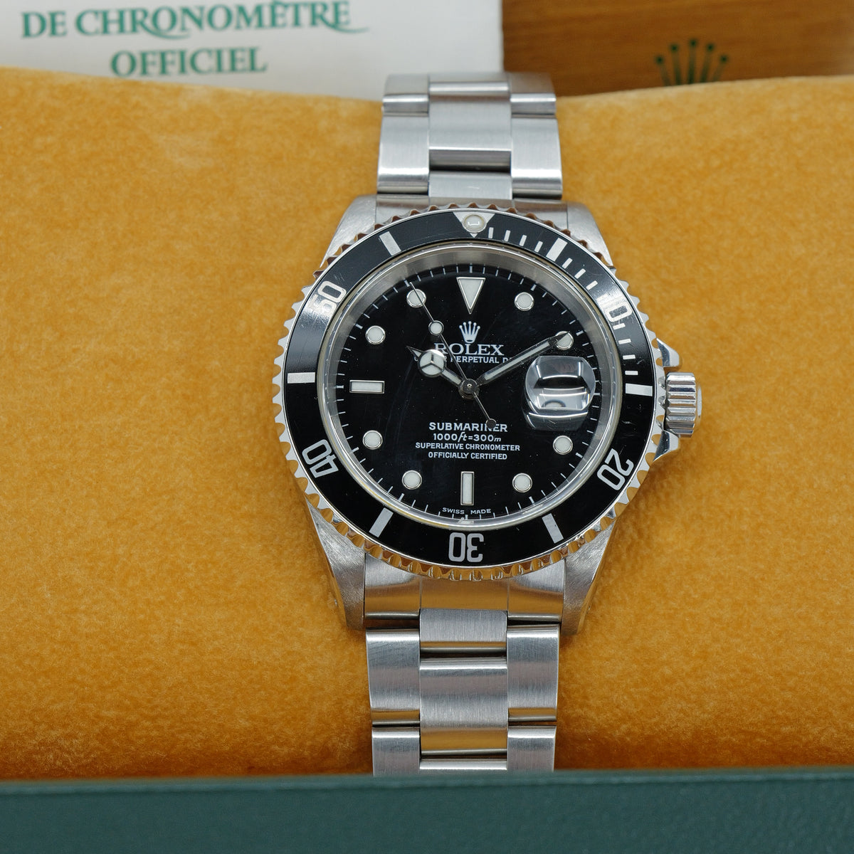 ROLEX SUBMARINER DATE 16610LN – 2000 – FULL SET