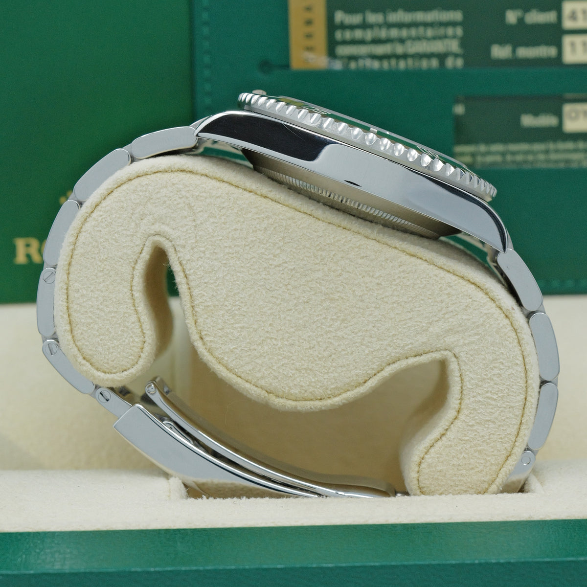 ROLEX SUBMARINER DATE 116610LV “HULK” – 2012 – FULL SET