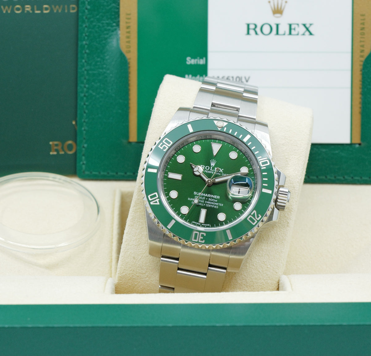 ROLEX SUBMARINER DATE 116610LV “HULK” – 2017 – FULL SET