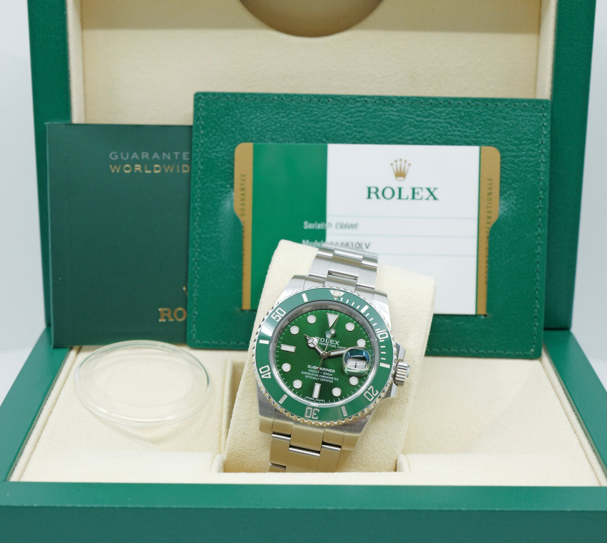 ROLEX SUBMARINER DATE 116610LV “HULK” – 2017 – FULL SET