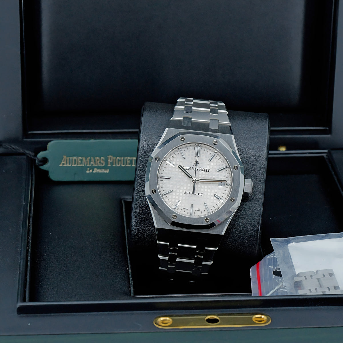 AUDEMARS PIGUET ROYAL OAK 15450ST.OO.1256ST.01 – QUADRANTE ARGENTÉ – 2015 – PARI AL NUOVO – FULL SET