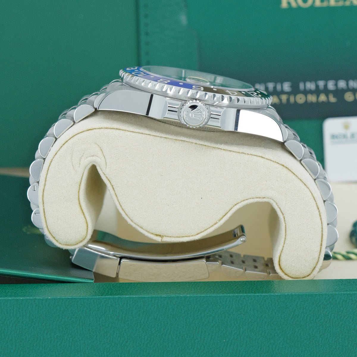 ROLEX GMT-MASTER II REF. 126710BLNR “BATGIRL” – LUNETTA NERA E BLU – SETTEMBRE 2026 – NUOVO – FULL SET CON TAG