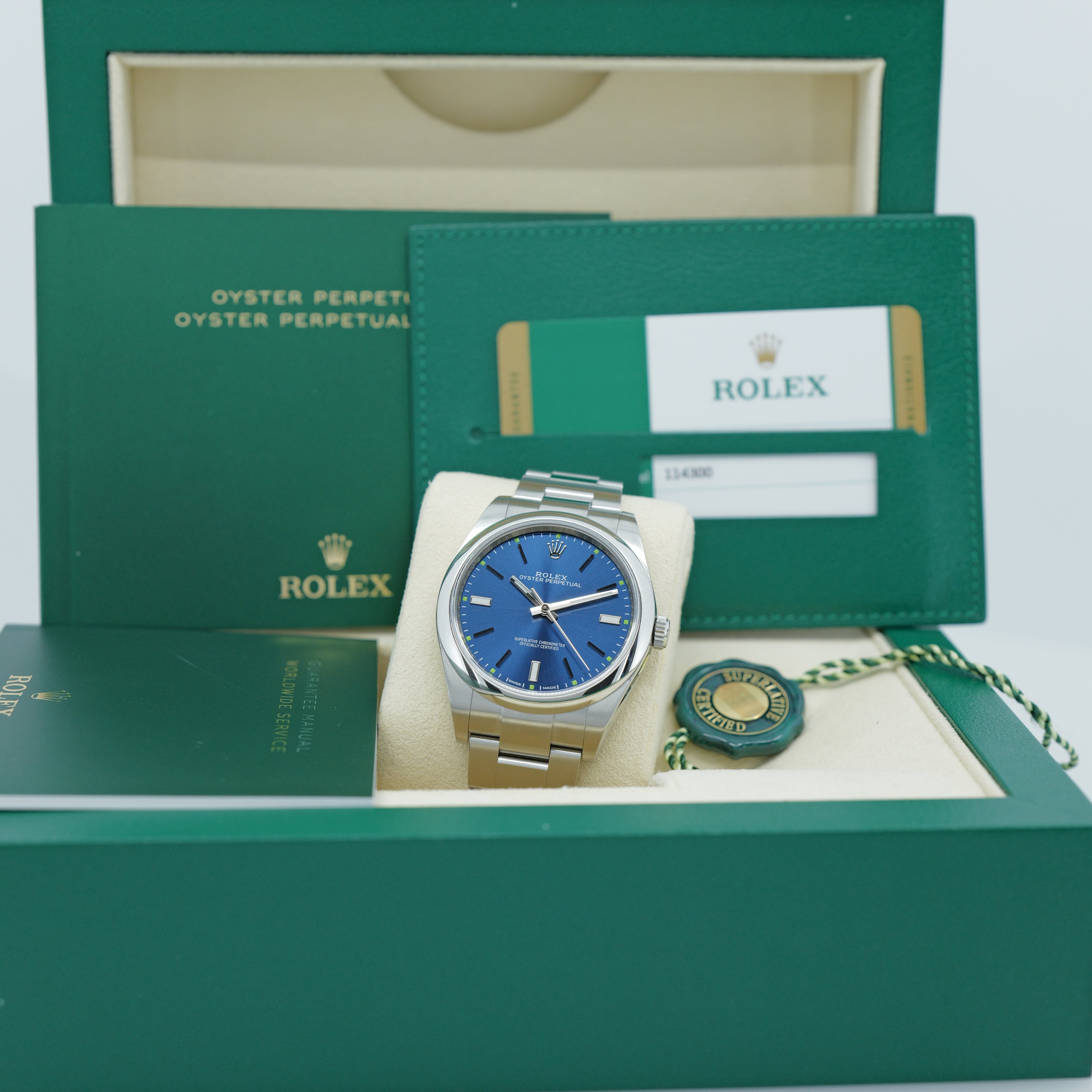 Rolex Oyster Perpetual 114300