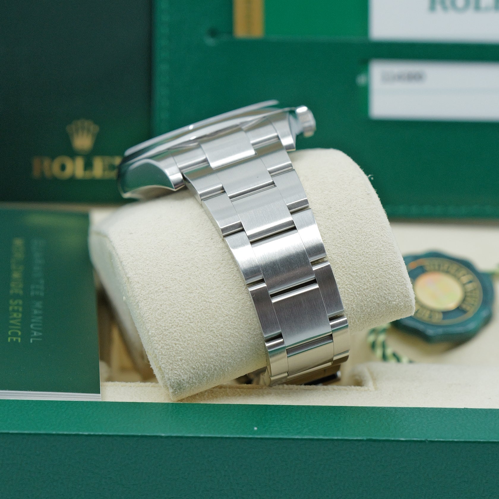 Rolex Oyster Perpetual 114300